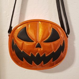 Love Pain and Stitches ALLISON ONLY kult bag 🎃